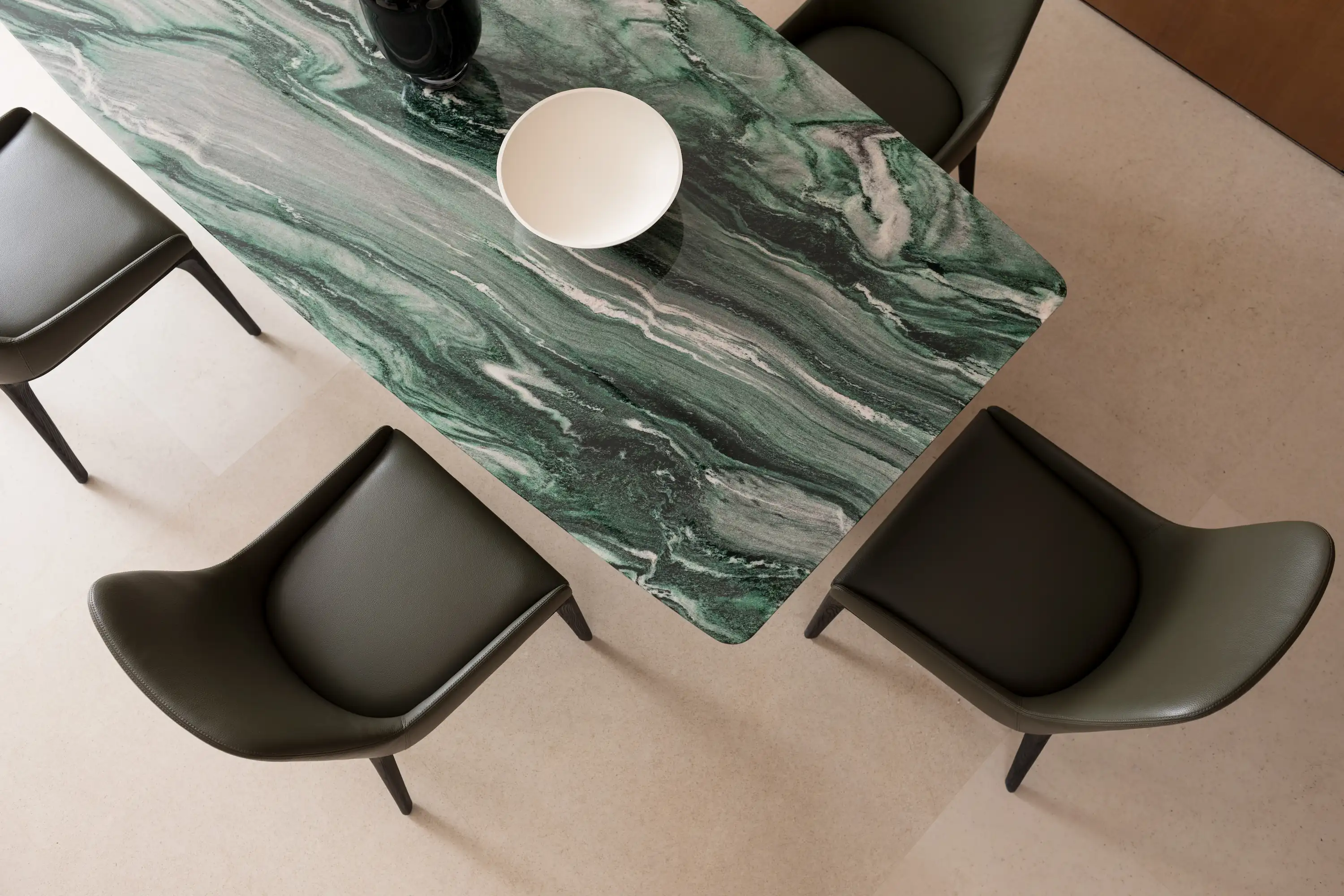 0_Chateau La Mondotte Dining Chairs_gallary_images