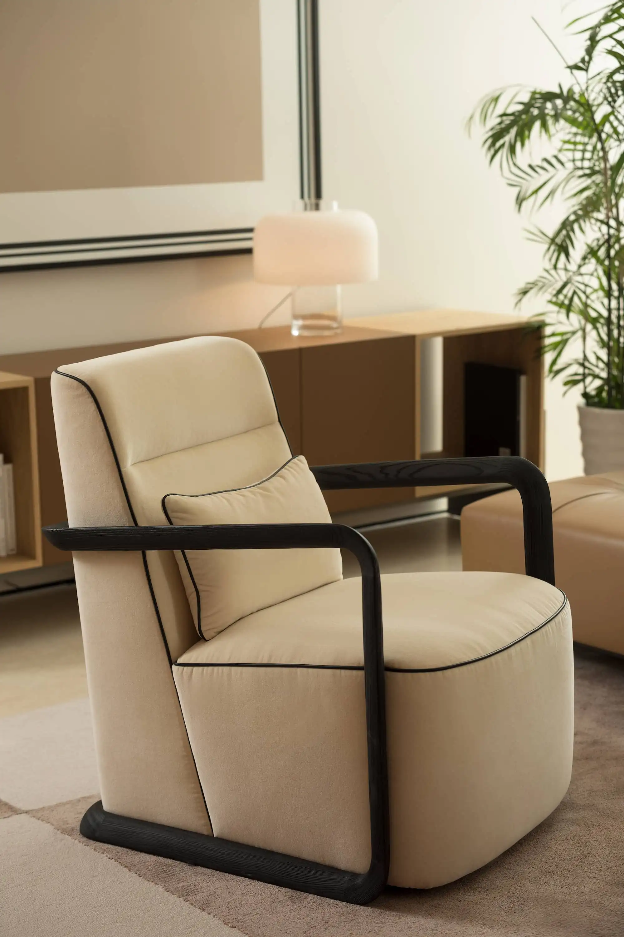 0_Pisa Chair_gallary_images