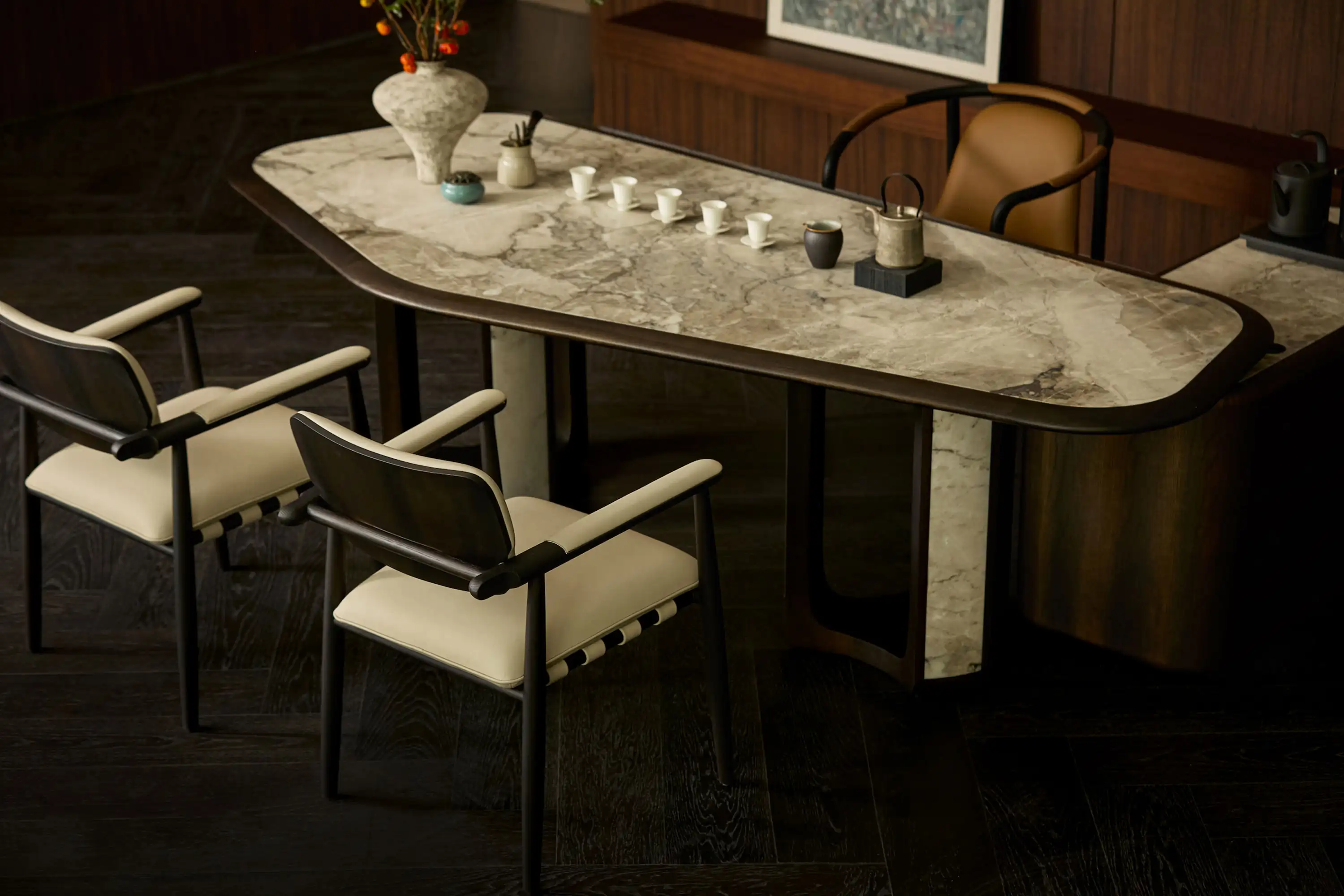 2_Montblanc Dining Table_gallary_images