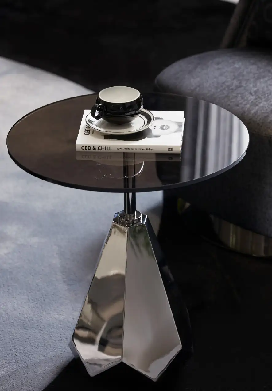 2_Queen Side Table_gallary_images