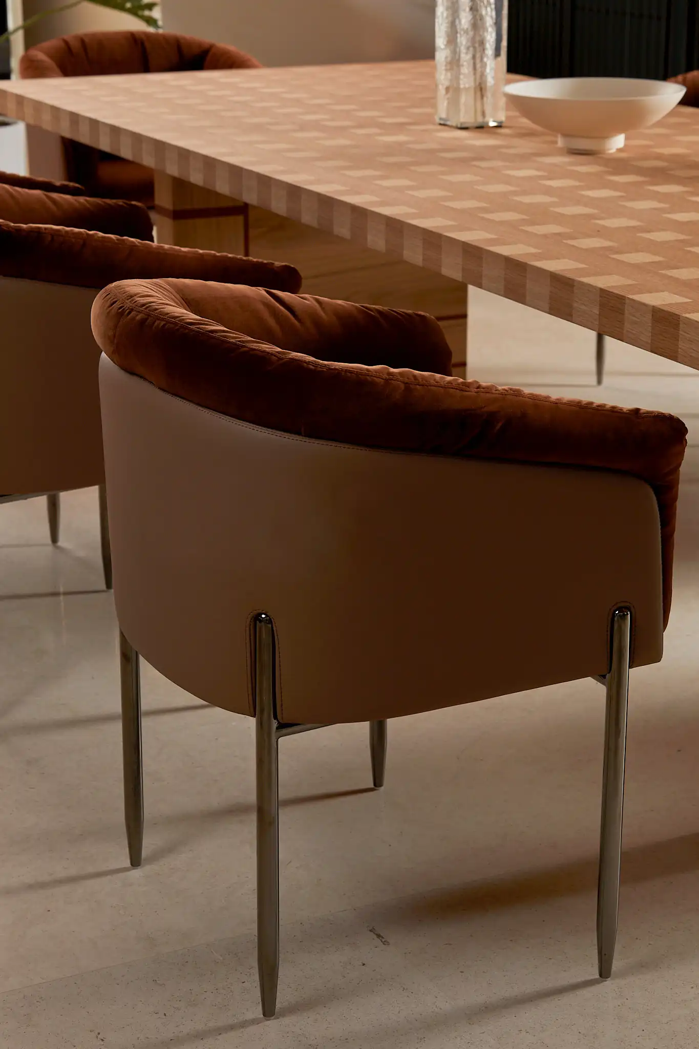 4_Chateau Latour Dining Chair_gallary_images