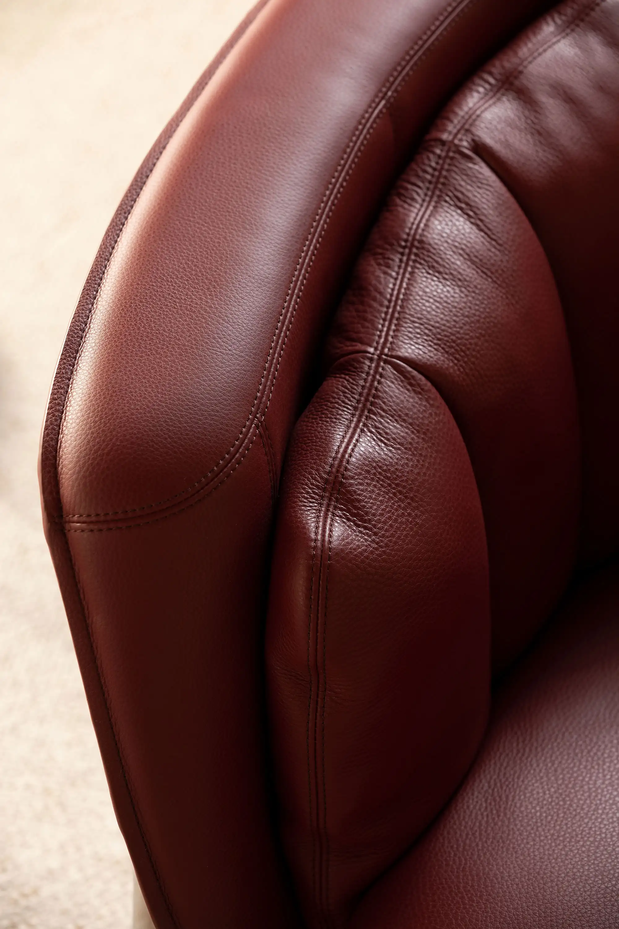 4_Lyon Chair_gallary_images