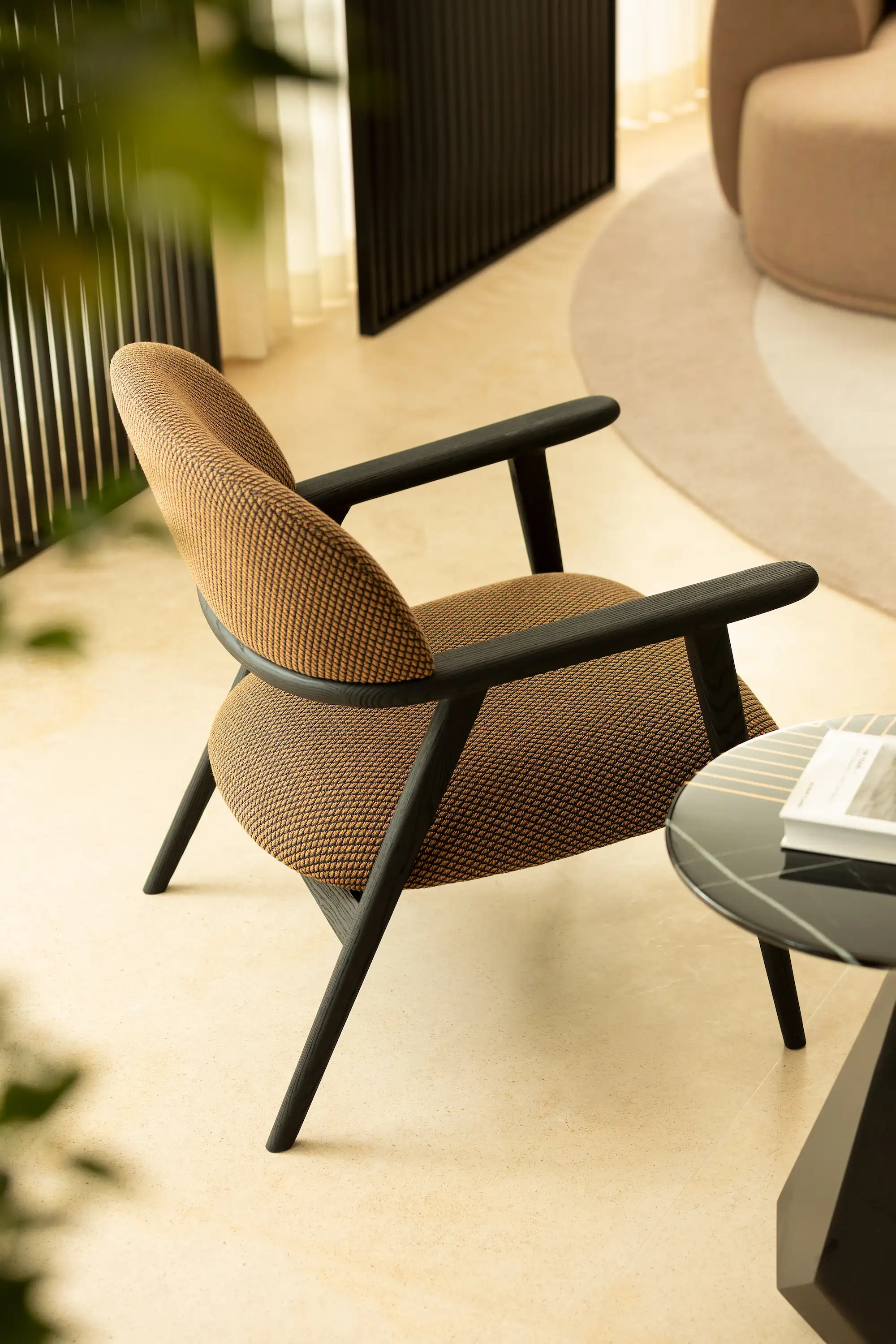 5_Nice Lounge Chair_gallary_images